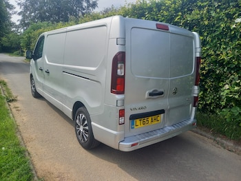 Used Vauxhall Vivaro 2015 for sale - 78907680: Photo