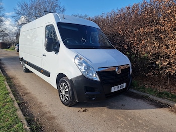 Vauxhall Movano feature image