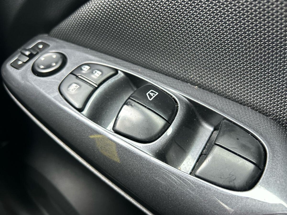 Used Nissan Juke 2019 for sale - 77675107: Photo 44