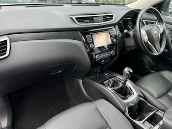 Used Nissan X-Trail 2016 for sale - 79526635: Photo