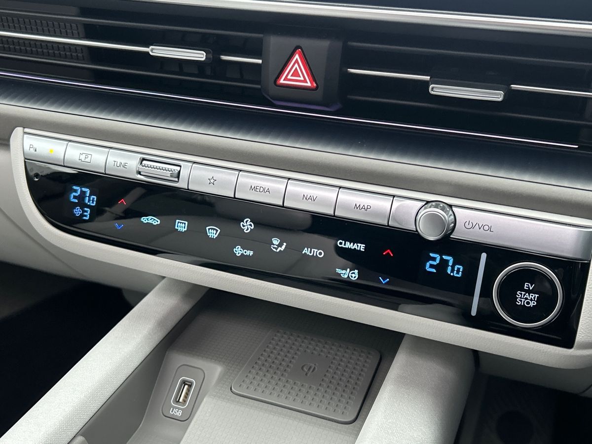 Used Hyundai IONIQ 6 2023 for sale - 77421606: Photo 28