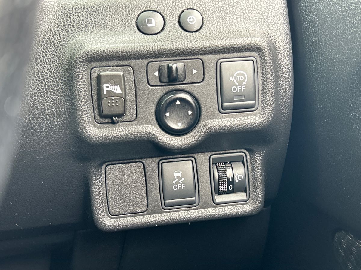 Vehicle 33