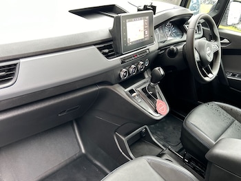 Used Nissan Other 2023 for sale - 76143823: Photo 2
