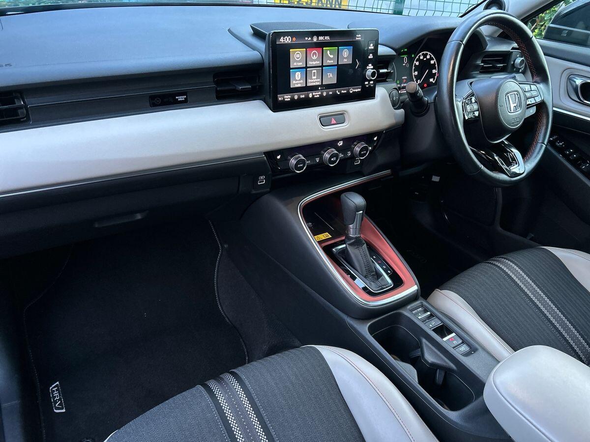 Used Honda HR-V 2022 for sale - 76577604: Photo 2