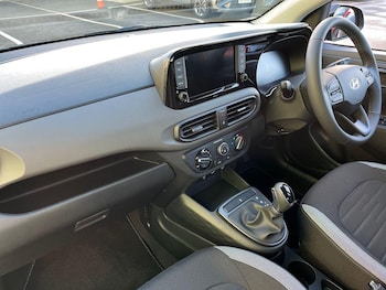 Used Hyundai i10 2025 for sale - 77390239: Photo