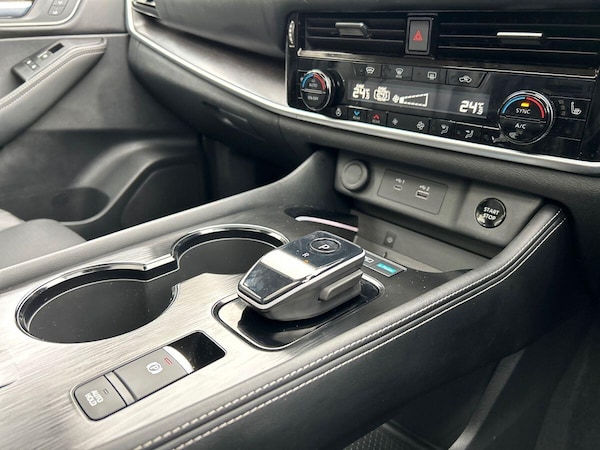 Used Nissan X-Trail 2023 for sale - 76274825: Photo 40