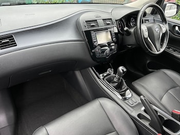 Used Nissan Pulsar 2016 for sale - 76300142: Photo 2