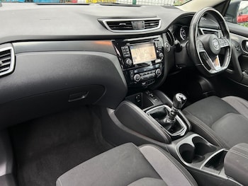 Used Nissan Qashqai 2017 for sale - 76553484: Photo