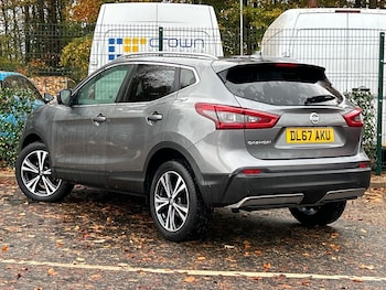 Used Nissan Qashqai 2017 for sale - 76553484: Photo