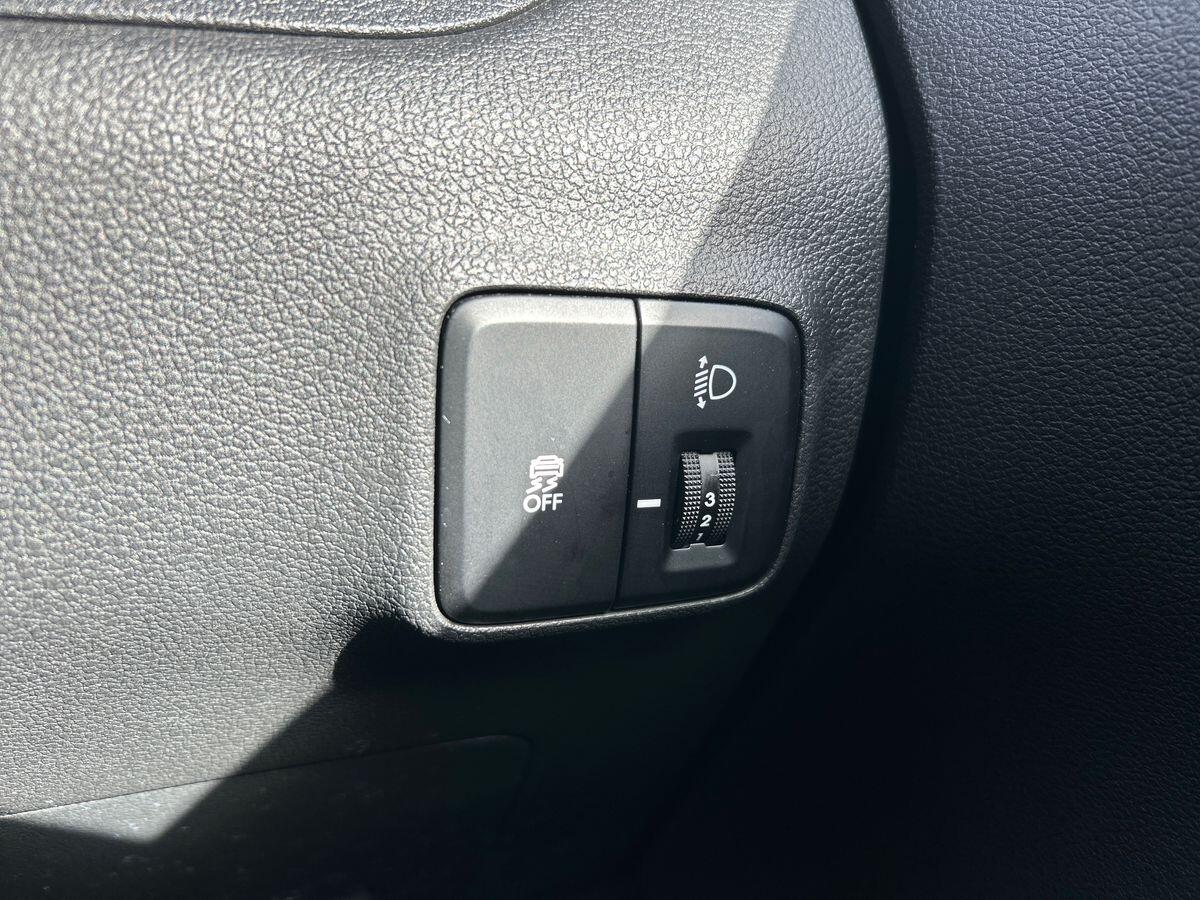 Used Hyundai i10 2024 for sale - 77112635: Photo 27