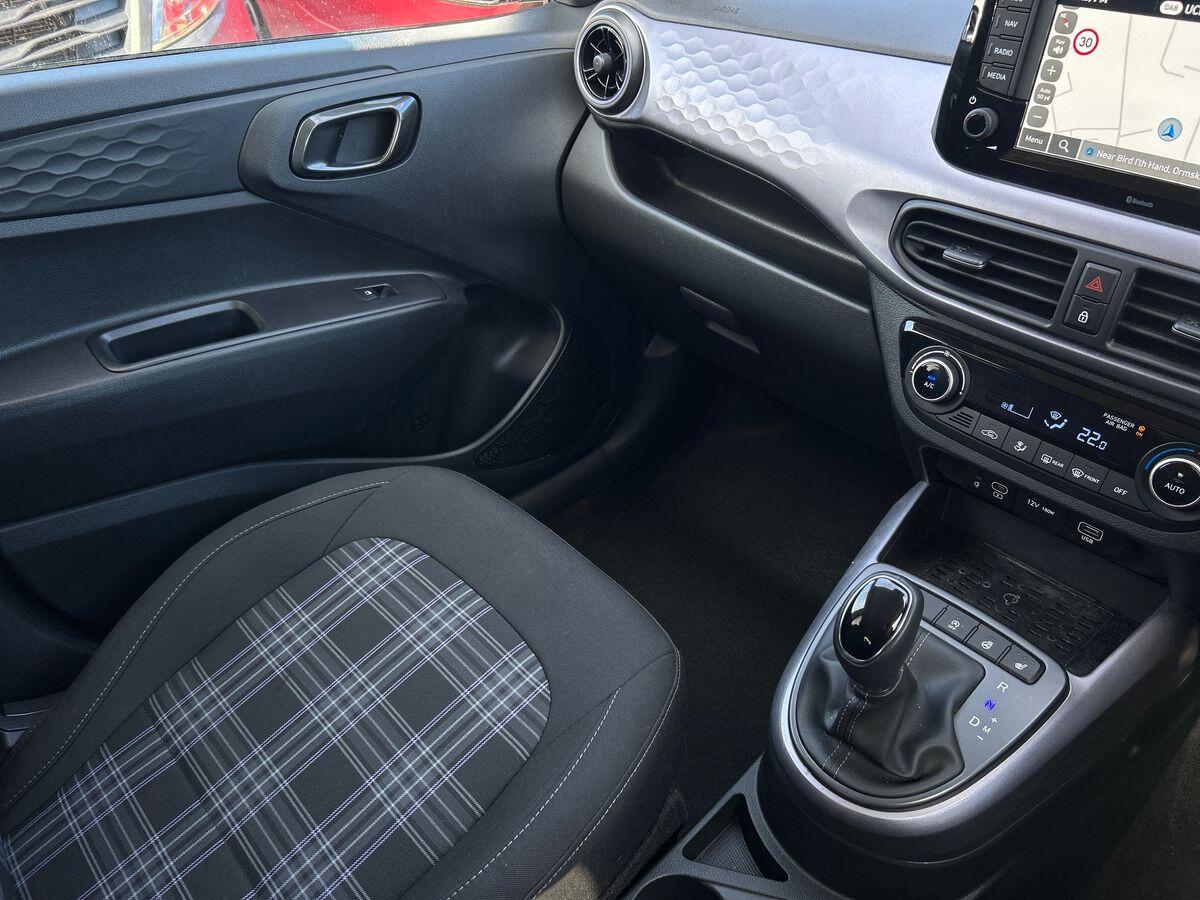 Used Hyundai i10 2024 for sale - 77112635: Photo 30