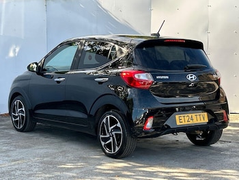 Used Hyundai i10 2024 for sale - 77112635: Photo