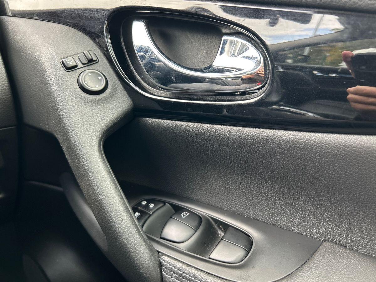 Used Nissan Qashqai 2017 for sale - 76401710: Photo 46