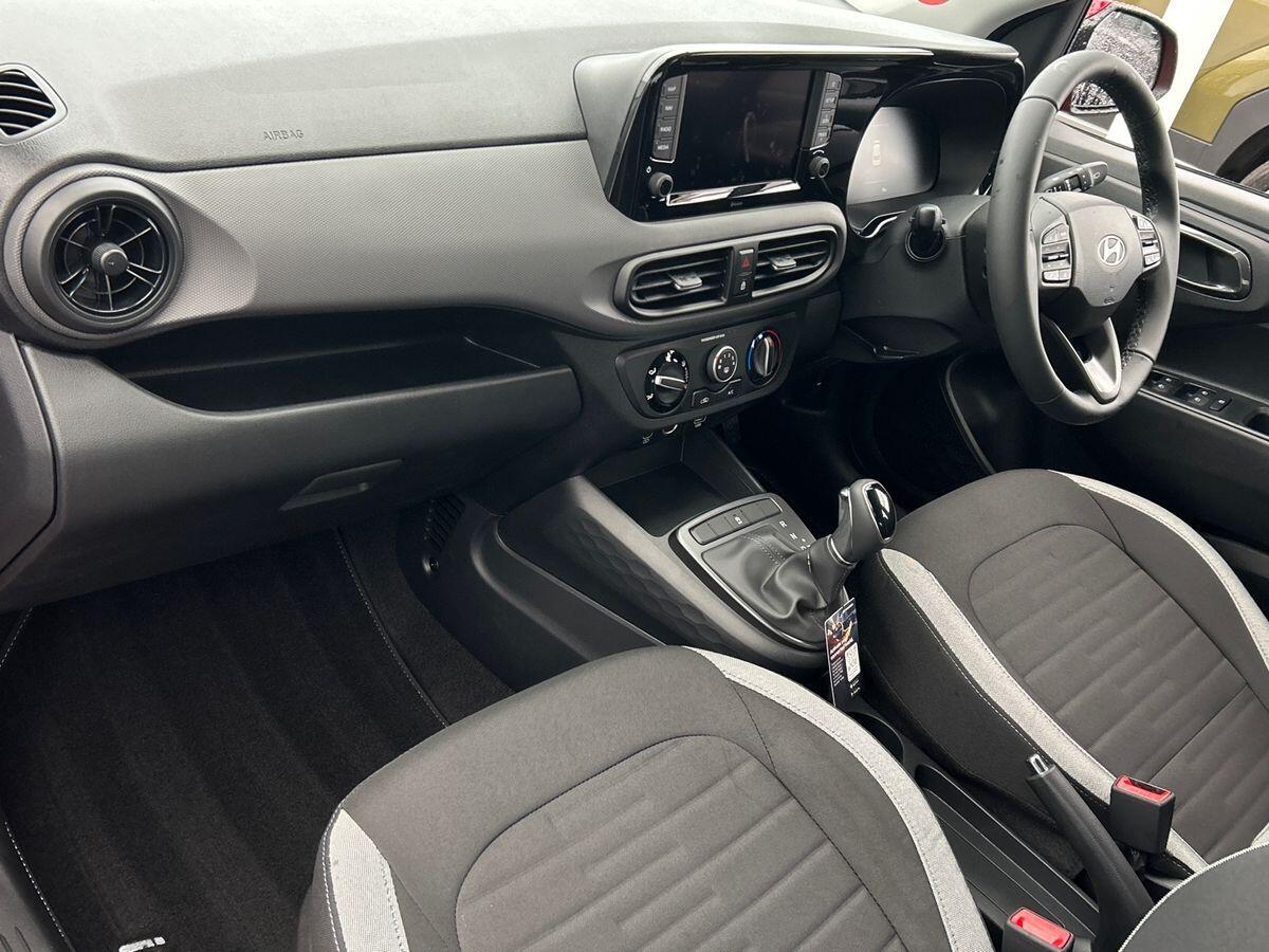 Used Hyundai i10 2025 for sale - 77221130: Photo 2