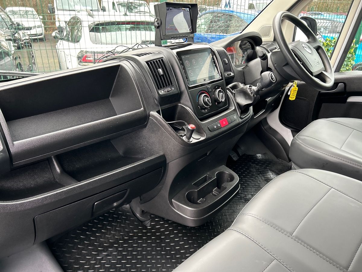 Used Vauxhall Movano 2024 for sale - 77432037: Photo 2