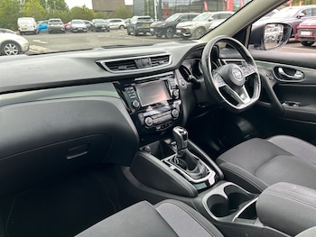 Used Nissan Qashqai 2017 for sale - 75713821: Photo