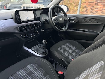 Used Hyundai i10 2024 for sale - 77112664: Photo