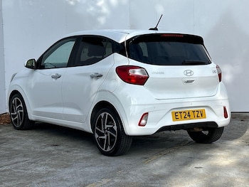 Used Hyundai i10 2024 for sale - 77112664: Photo