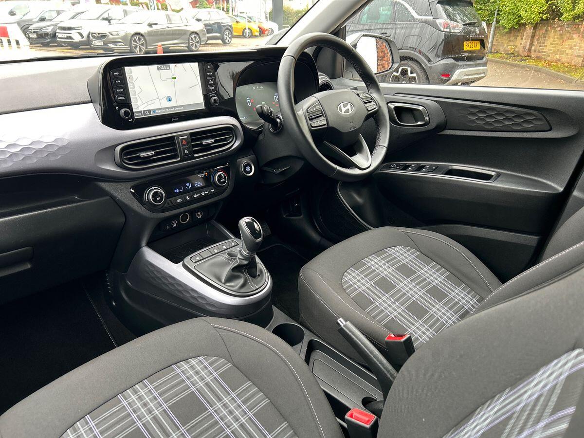 Used Hyundai i10 2024 for sale - 77112639: Photo 2