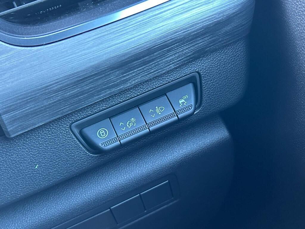 Used Nissan Other 2025 for sale - 76890327: Photo 12