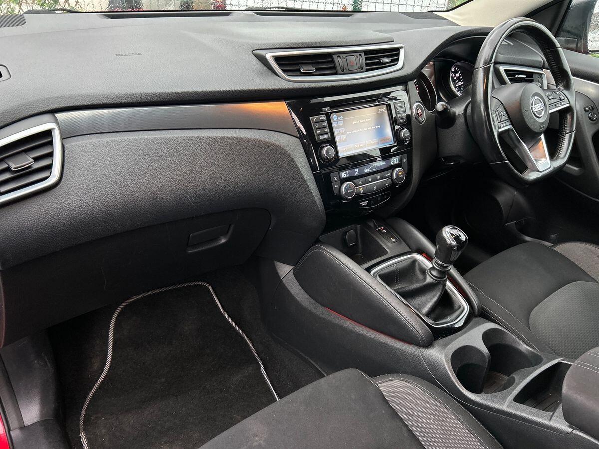 Used Nissan Qashqai 2018 for sale - 76884229: Photo 2