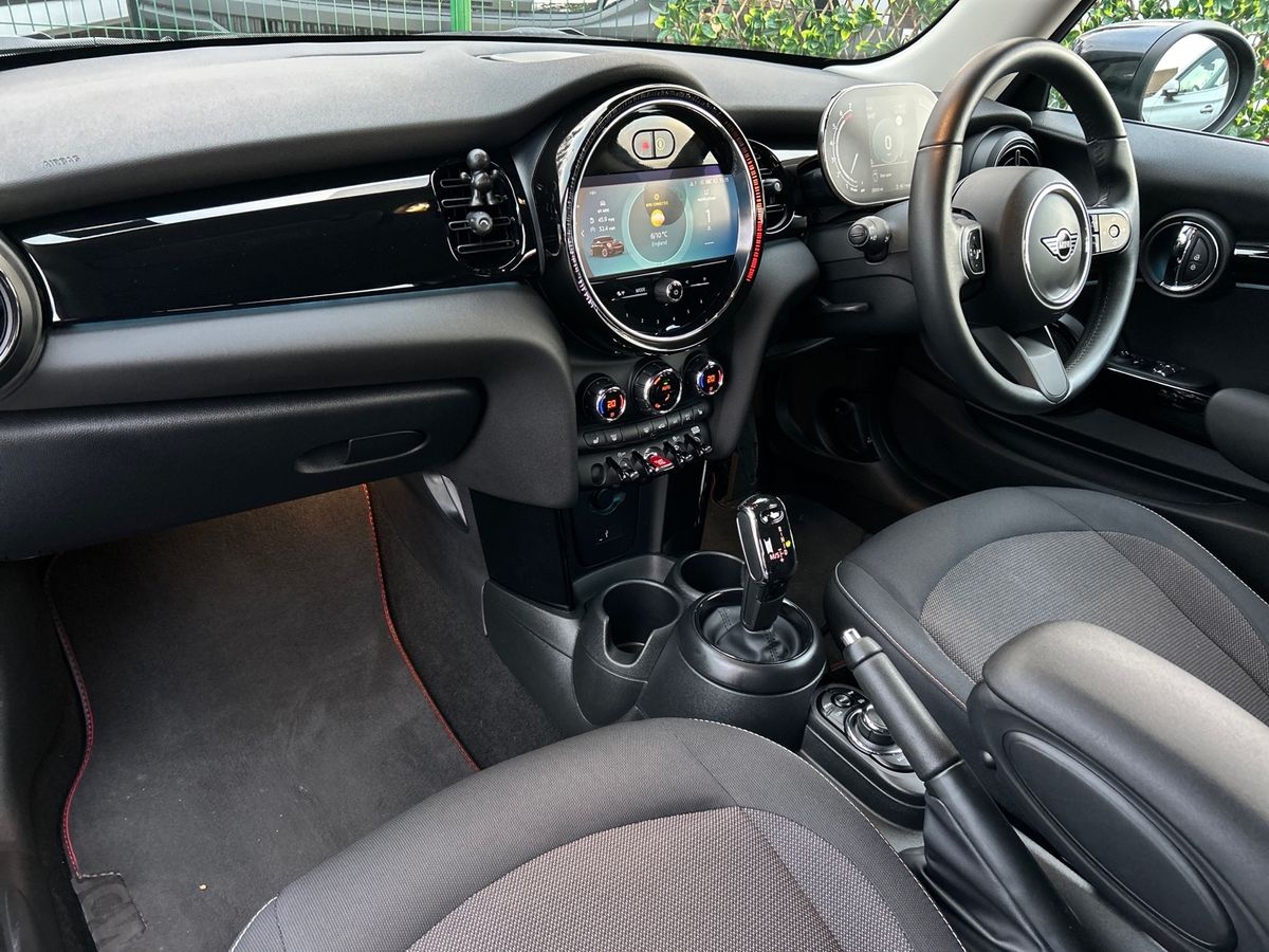 Used MINI Hatch 2022 for sale - 76916482: Photo 2