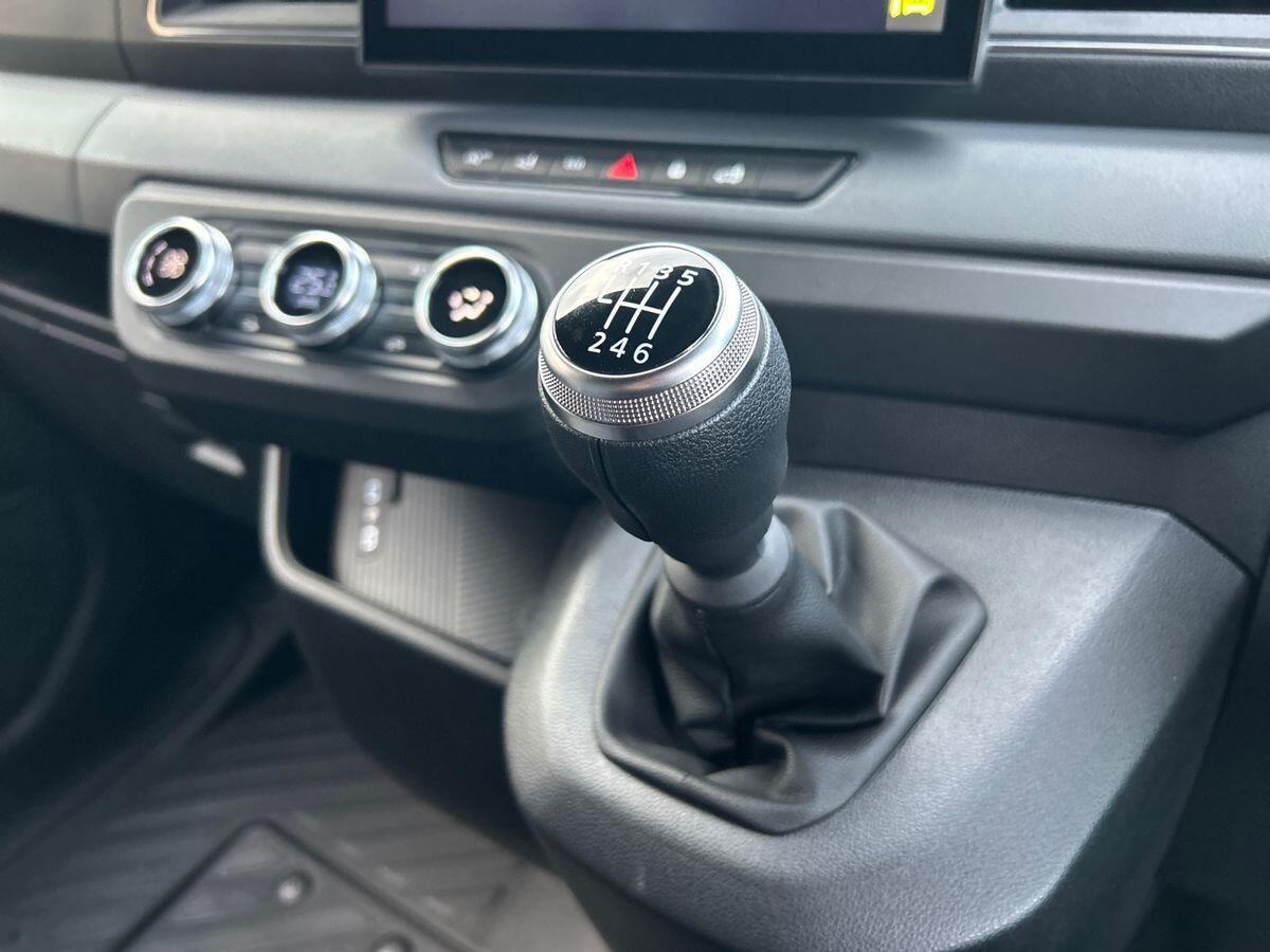 Used Nissan Interstar 2026 for sale - 77394128: Photo 35