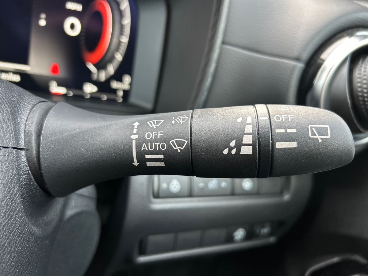 Used Nissan Juke 2024 for sale - 76412832: Photo 31