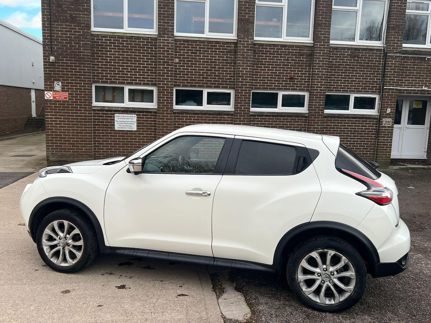Used Nissan Juke 2014 for sale - 77813680: Photo 3