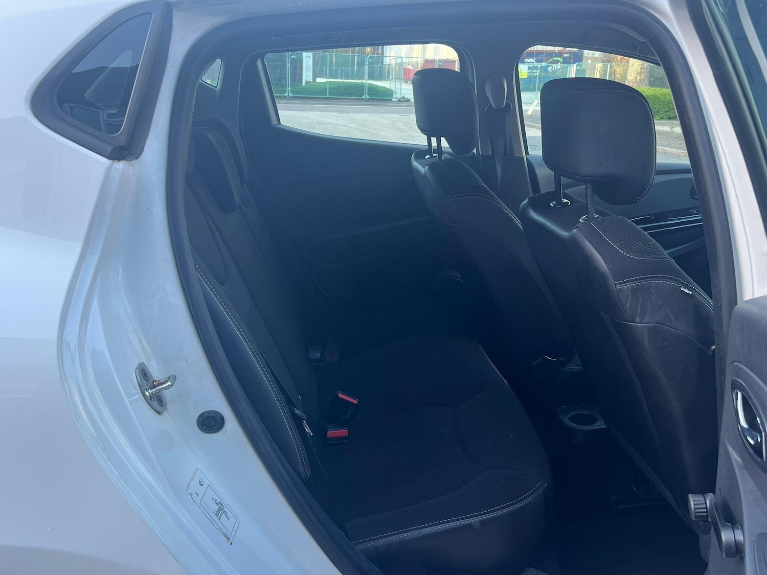 Used Renault Clio 2014 for sale - 77939744: Photo 10