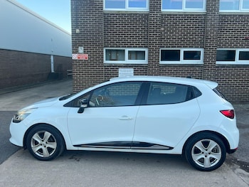 Used Renault Clio 2014 for sale - 77939744: Photo