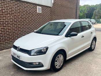 Used Volkswagen Polo 2017 for sale - 79484052: Photo