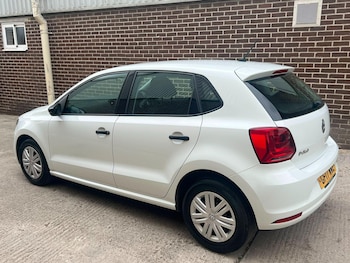 Used Volkswagen Polo 2017 for sale - 79484052: Photo