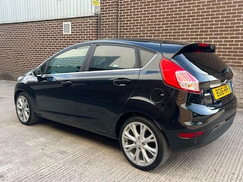 Used Ford Fiesta 2016 for sale - 79479450: Photo