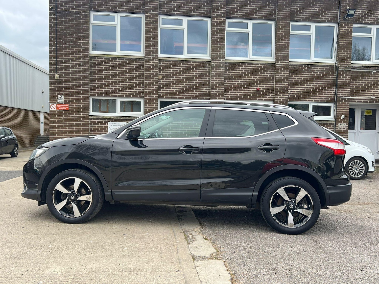 Used Nissan Qashqai for sale - 77823532: Photo 4