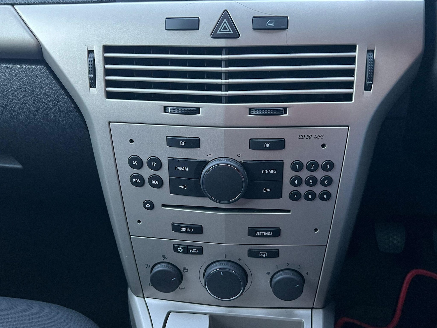 Used Vauxhall Astra for sale - 77824547: Photo 11