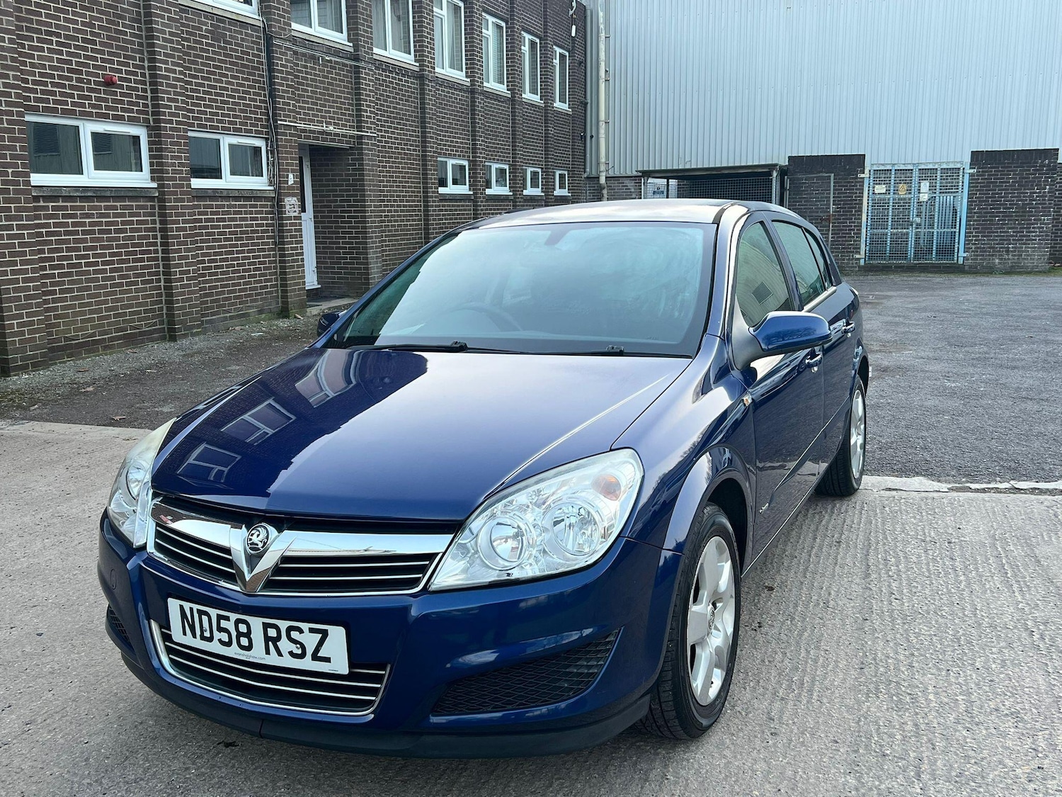 Used Vauxhall Astra for sale - 77824547: Photo 3