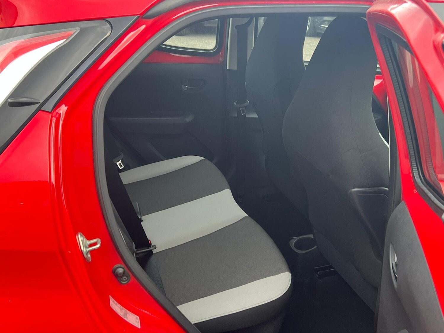 Used Toyota AYGO 2017 for sale - 77813670: Photo 14