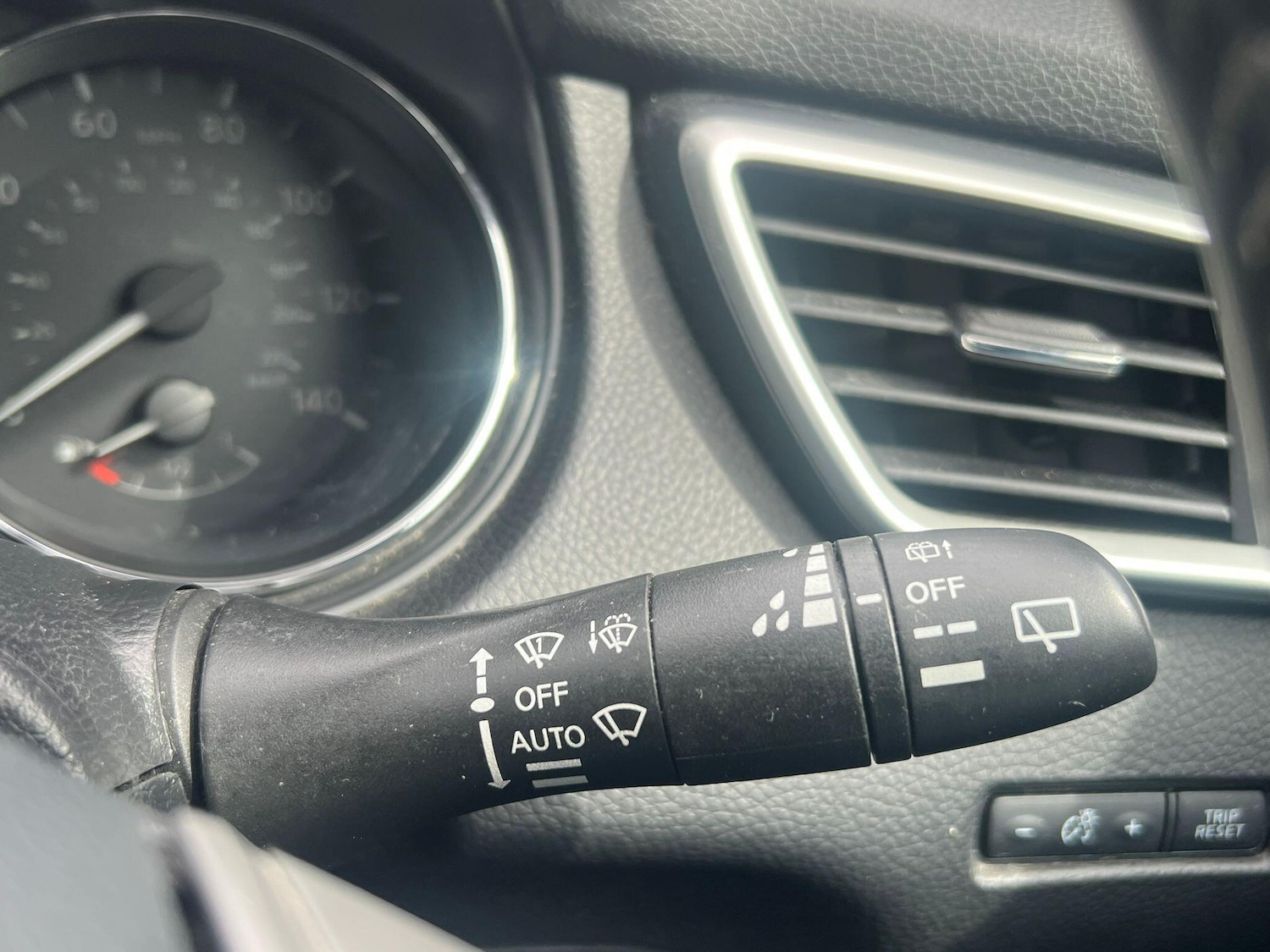 Used Nissan Qashqai 2015 for sale - 78205221: Photo 15