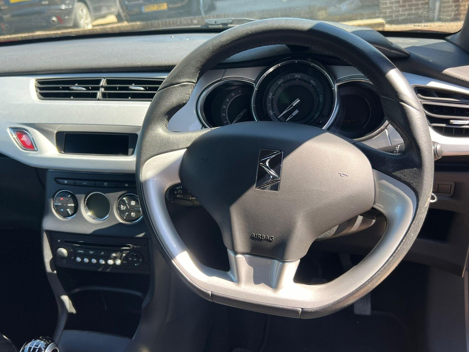 Used Citroen DS3 2010 for sale - 78157483: Photo 18