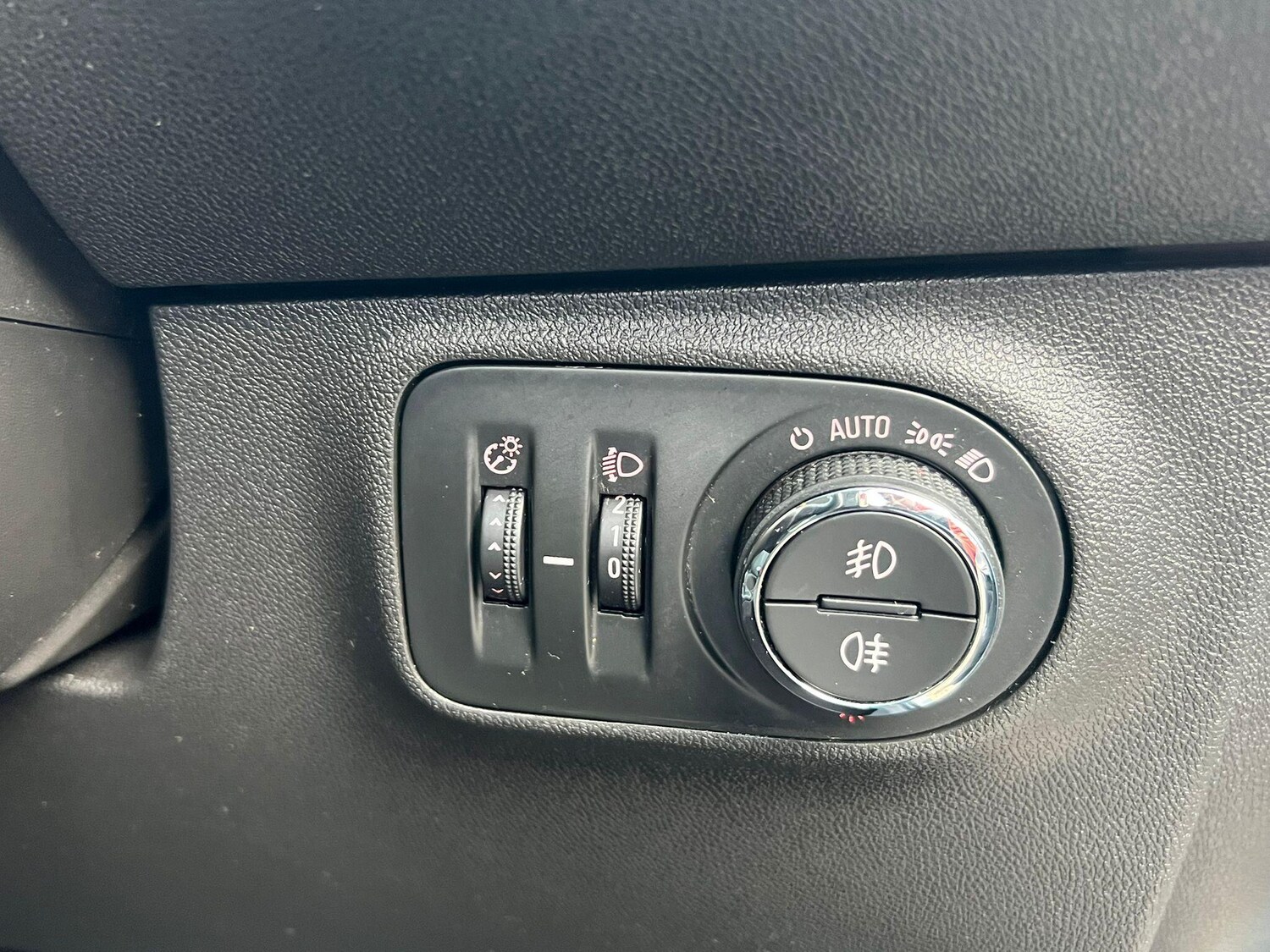 Used Vauxhall Corsa 2019 for sale - 77813677: Photo 14