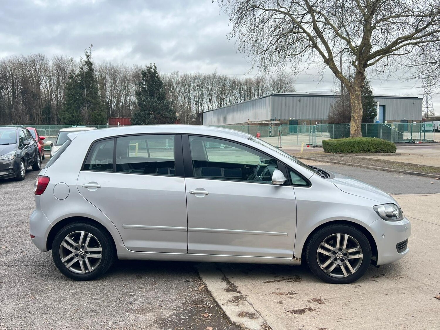 Used Volkswagen Golf Plus 2010 for sale - 77813682: Photo 8