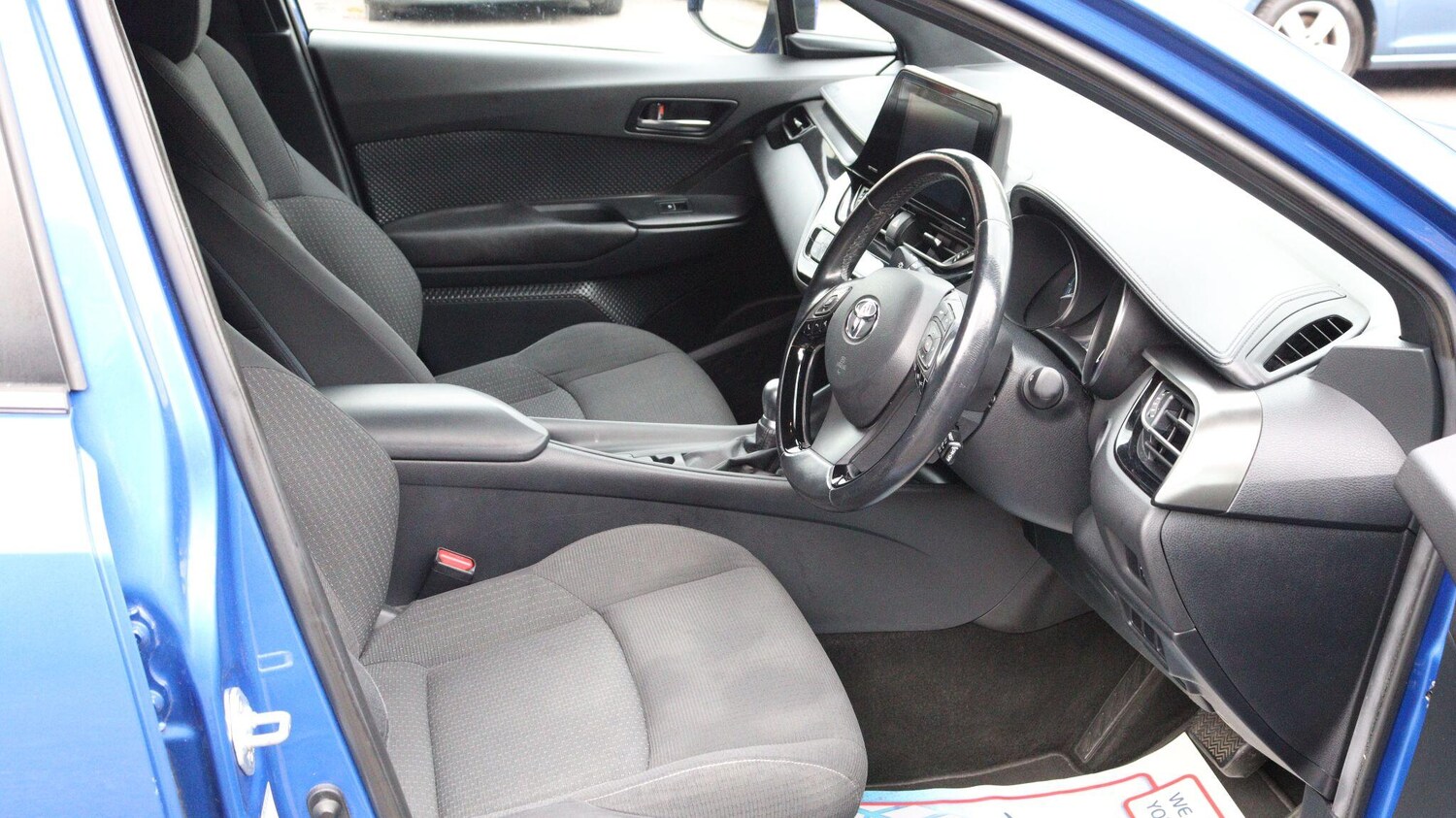 Used Toyota C-HR 2017 for sale - 77813672: Photo 14