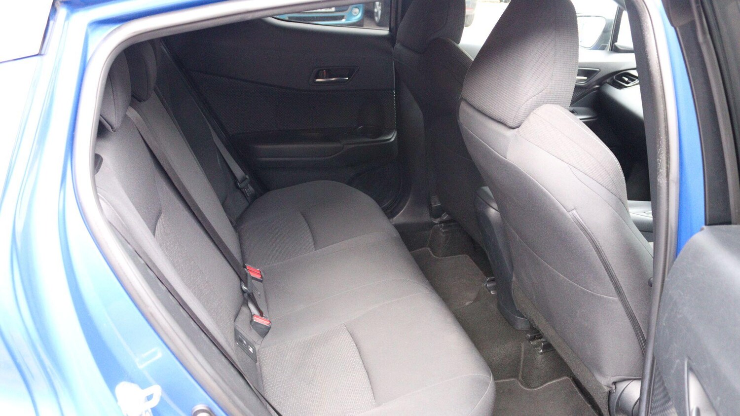 Used Toyota C-HR 2017 for sale - 77813672: Photo 18