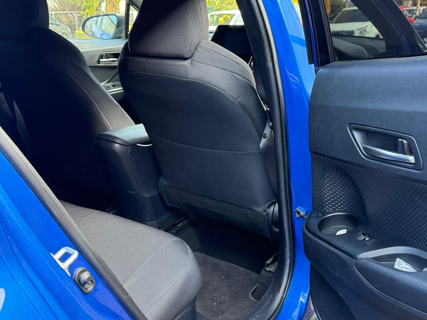 Used Toyota C-HR 2017 for sale - 77813672: Photo 29