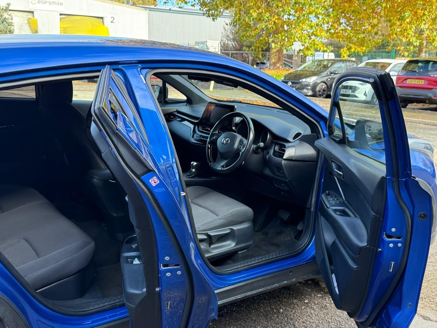 Used Toyota C-HR 2017 for sale - 77813672: Photo 31