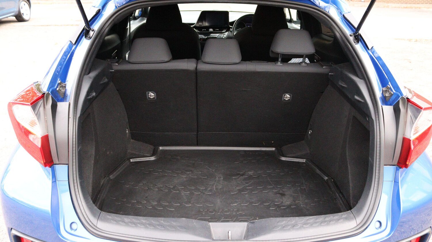 Used Toyota C-HR 2017 for sale - 77813672: Photo 36