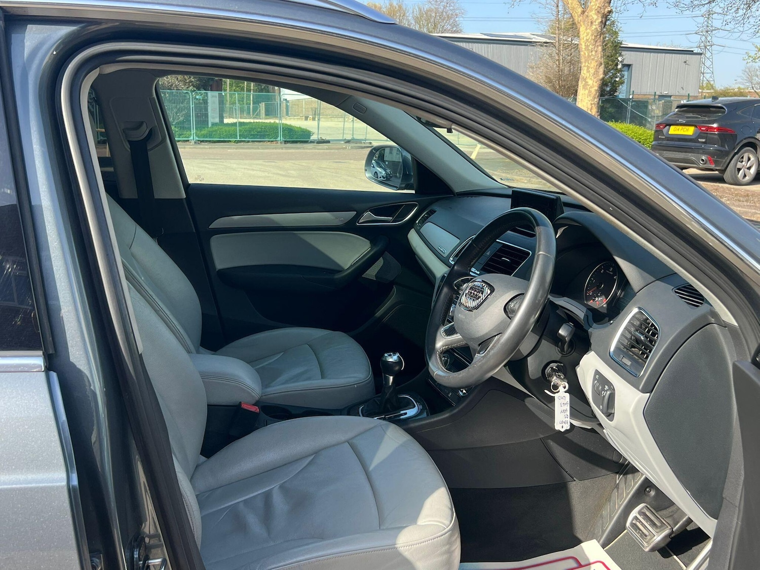 Used Audi Q3 2013 for sale - 78170635: Photo 10