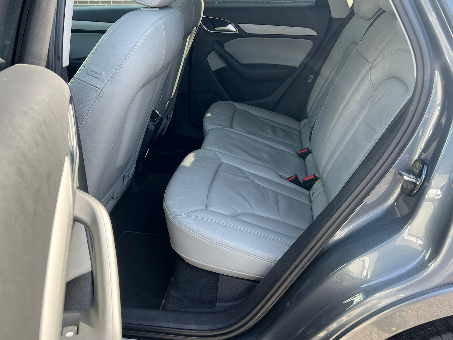 Used Audi Q3 2013 for sale - 78170635: Photo 12