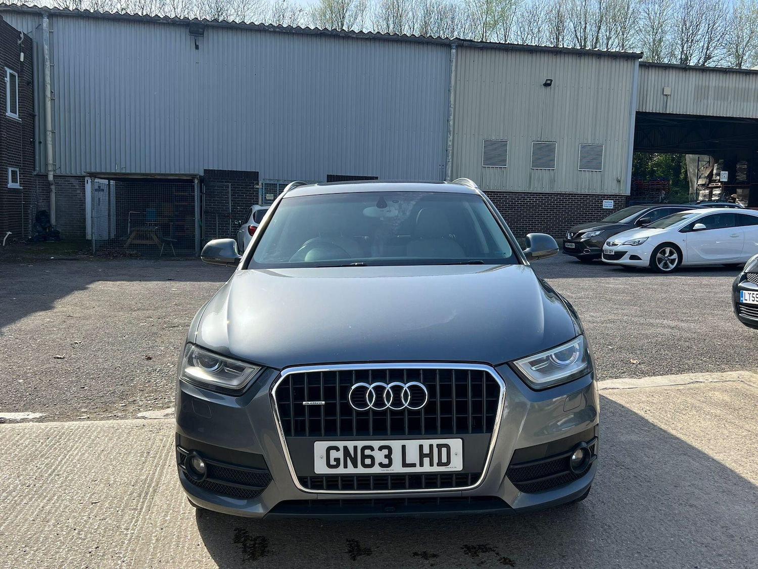Used Audi Q3 2013 for sale - 78170635: Photo 2